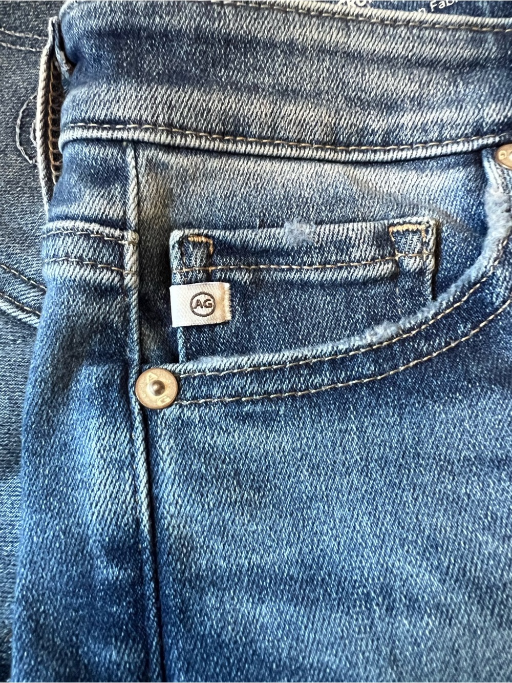 Ag Adriano Goldschmied Light Wash Cropped Straight Jeans NWT - Picture 4 of 7
